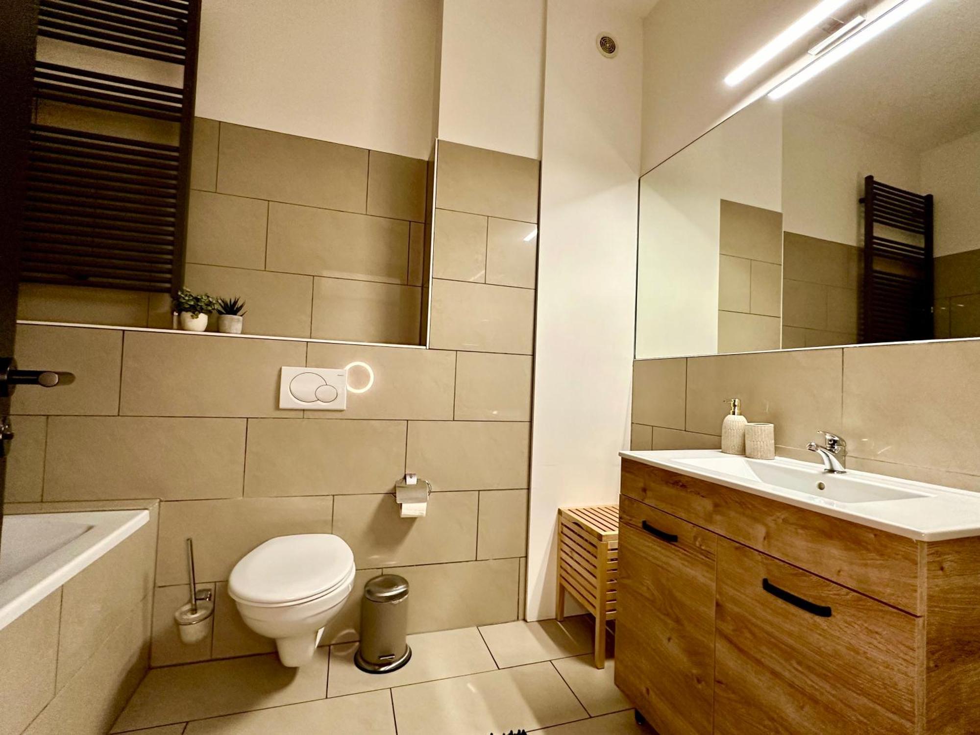 Luxury Suites Castel By Rikas Hotels Antwerpen Eksteriør billede