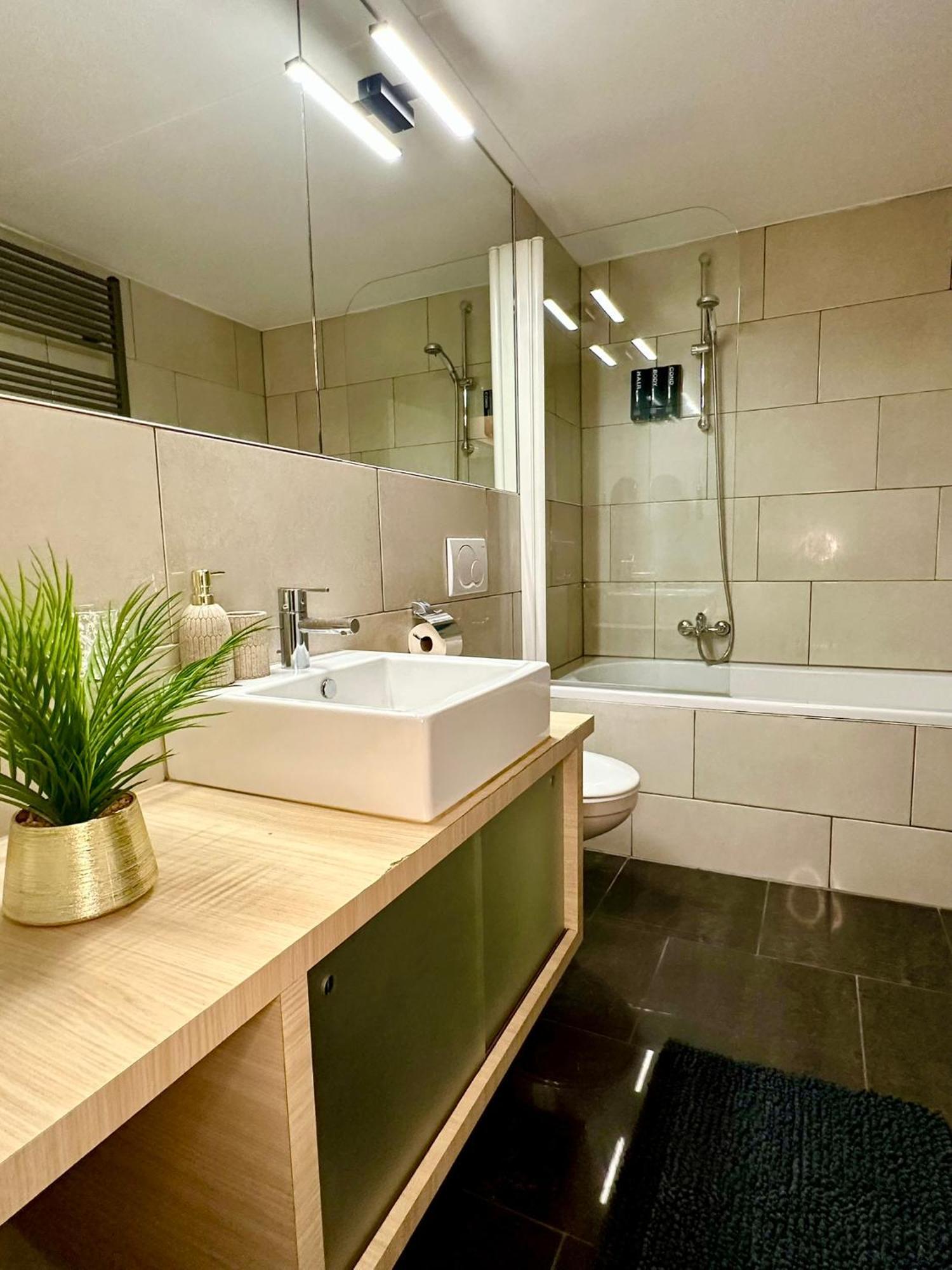 Luxury Suites Castel By Rikas Hotels Antwerpen Eksteriør billede